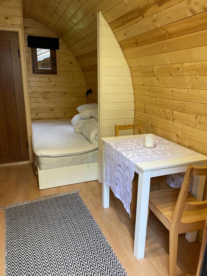 Hotel Hytta Alis Lærdalsøyri Esterno foto